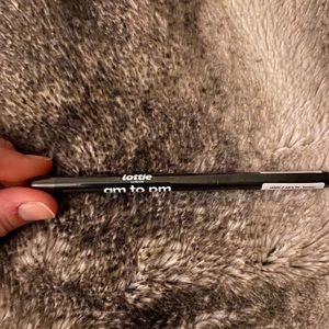 Lottie Eyeliner
